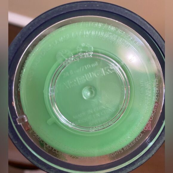 Starbucks Green Poinsettia Tumbler Holiday 2021 - Picture 6 of 6
